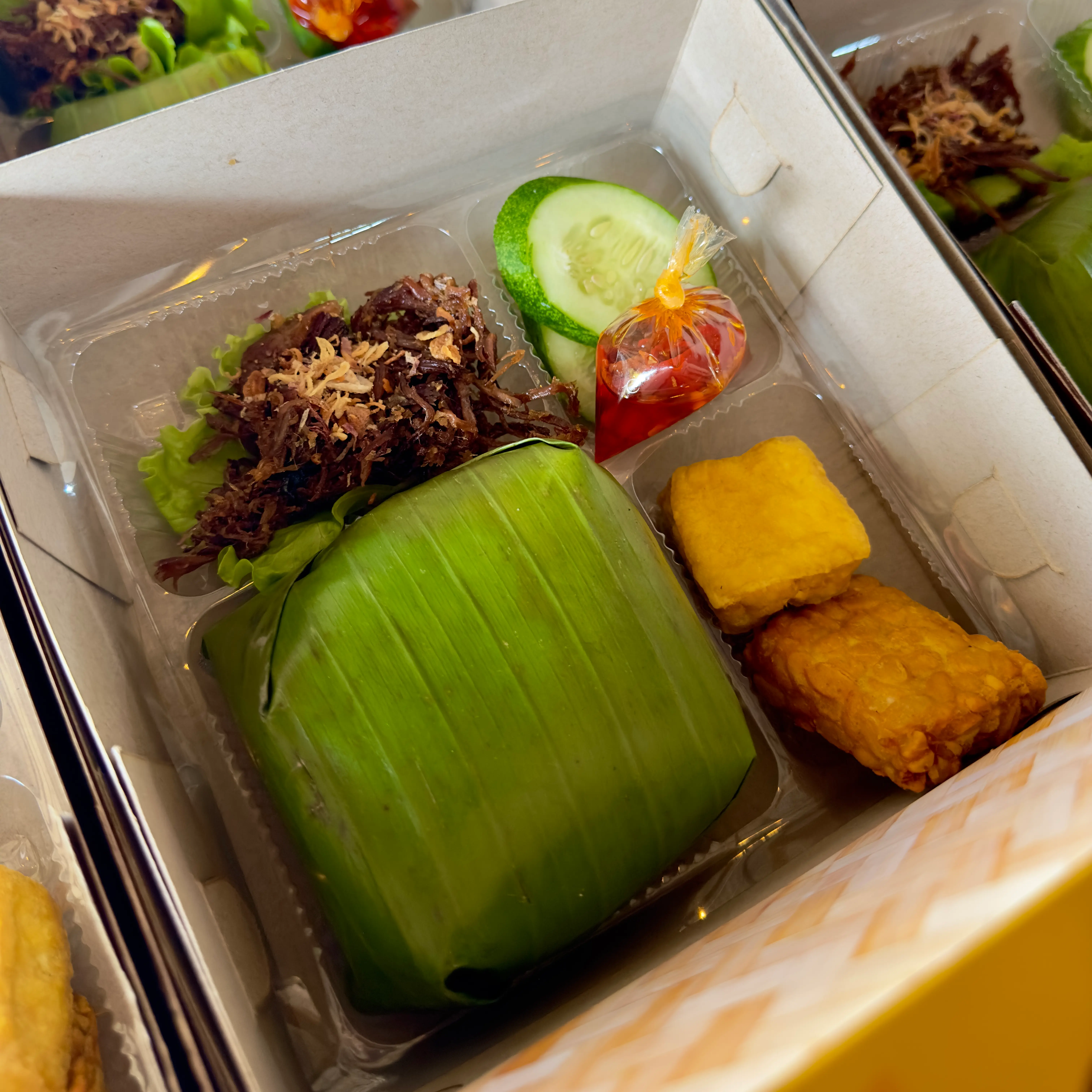 Nasi Box Terbuka Lauk Lengkap Catering Sibabah
