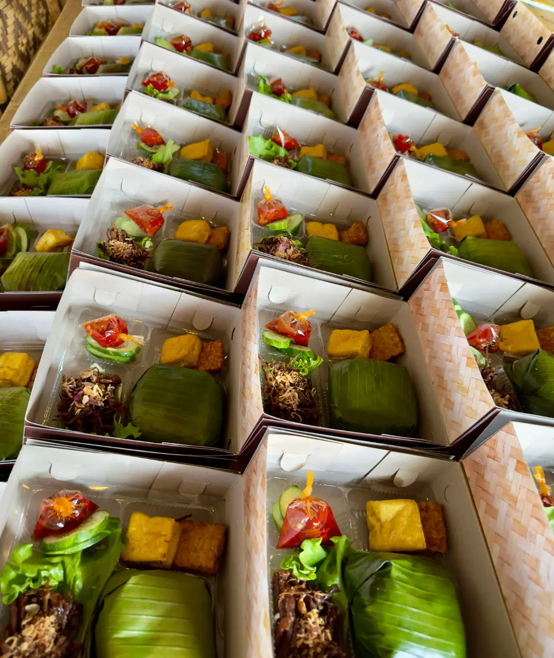 Ribuan Nasi Box Sibabah Siap Kirim Setiap Hari