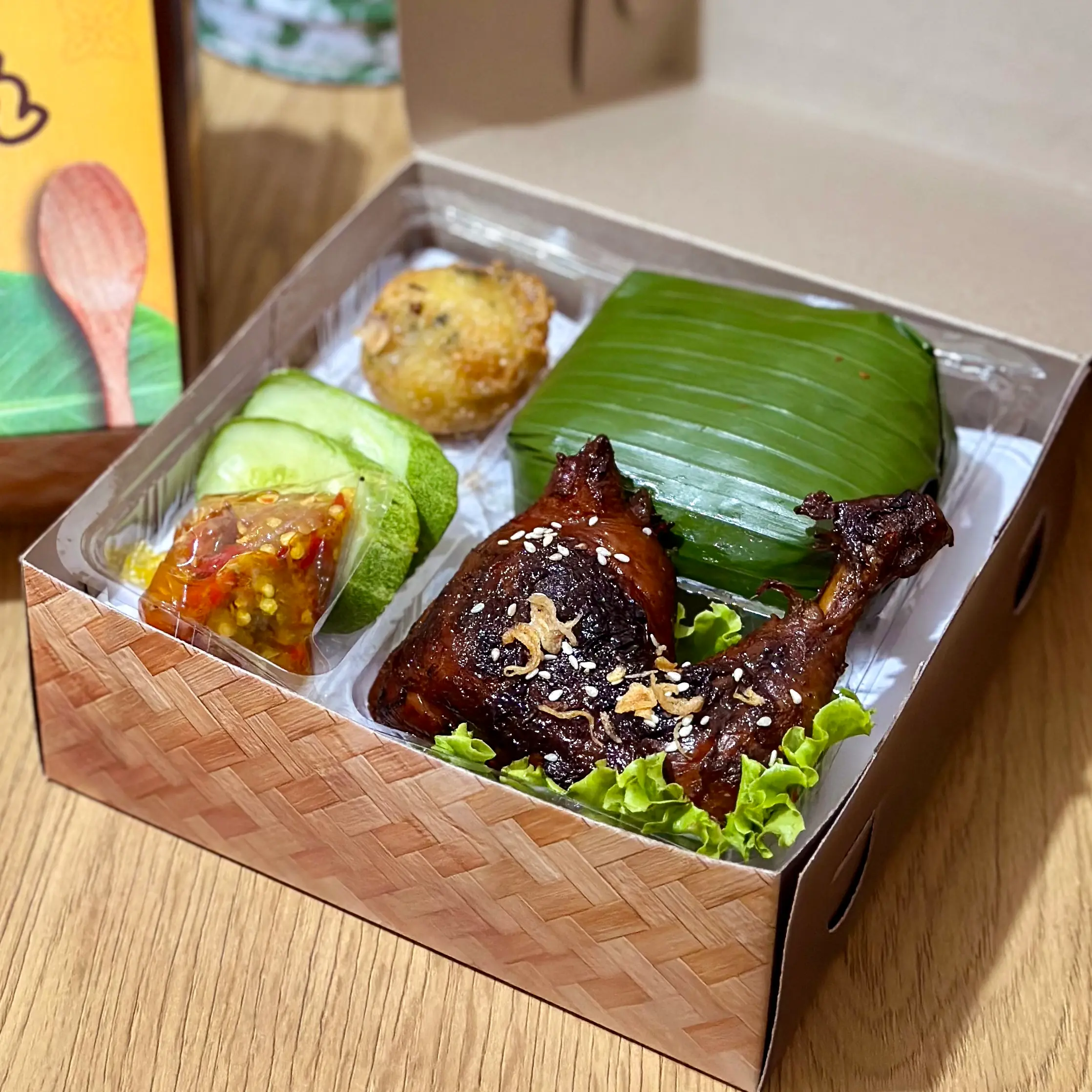 Paket Reguler B – Nasi Timbel Ayam Goreng Perkedel Catering Sibabah